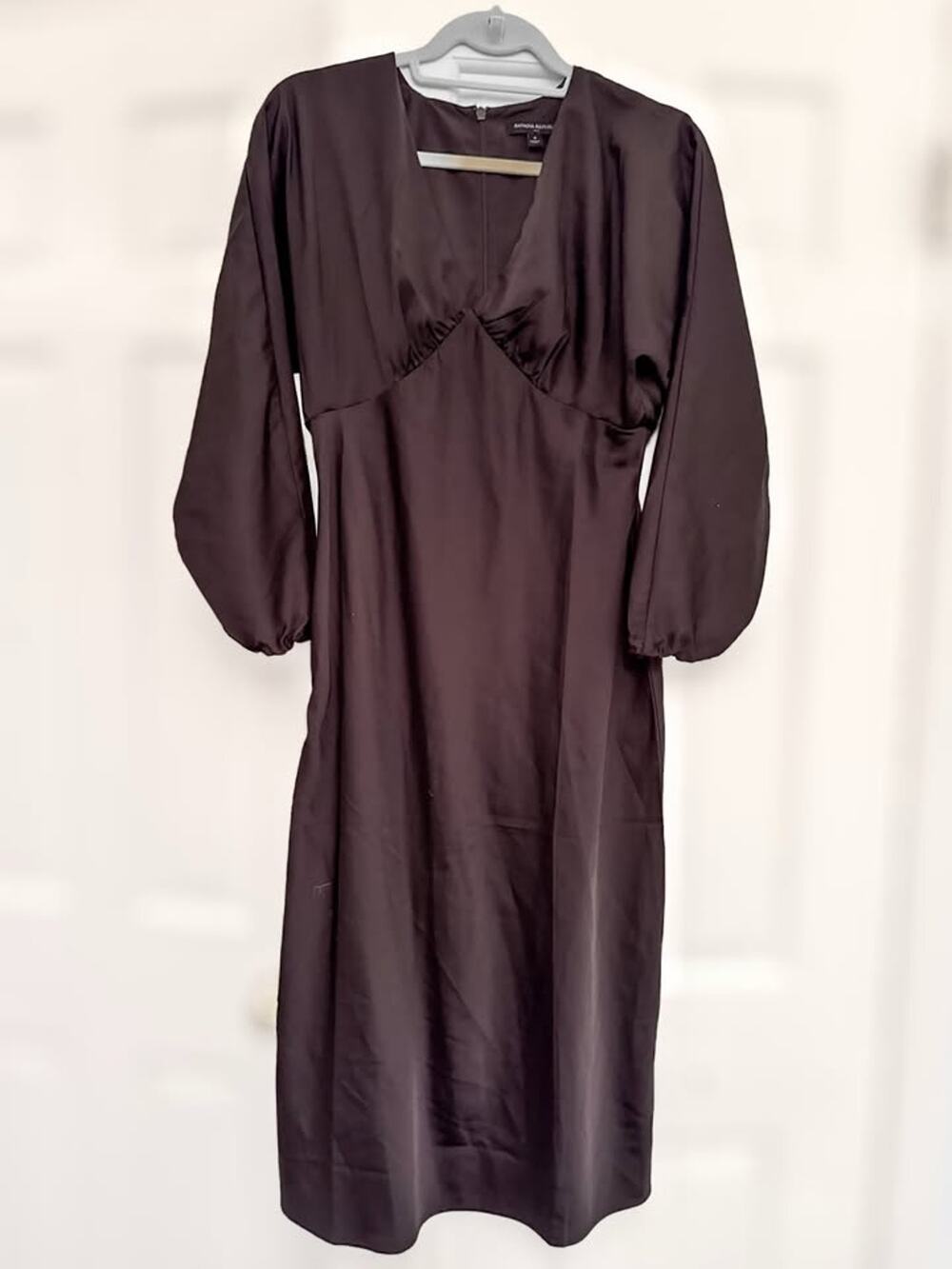 Banana Republic Black Satin V-Neck Long Sleeve Midi Dress Women's Size 4 - Picture 1 of 2